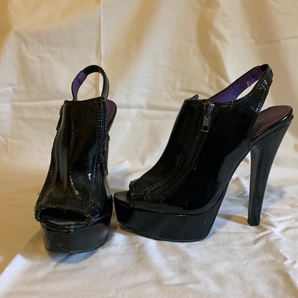 5” sling black front zipper